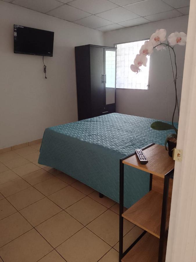 Hostal Los Heroes Antiguo Cuscatlán エクステリア 写真